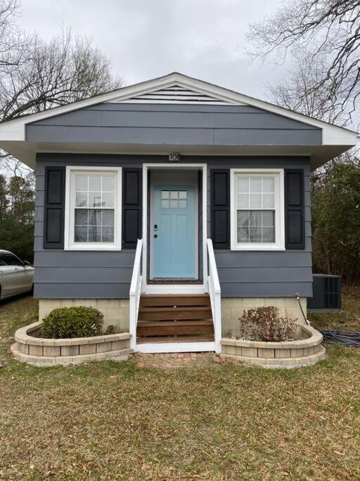 Boho Bungalow - Steps From Historic Downtown Apex Exteriér fotografie