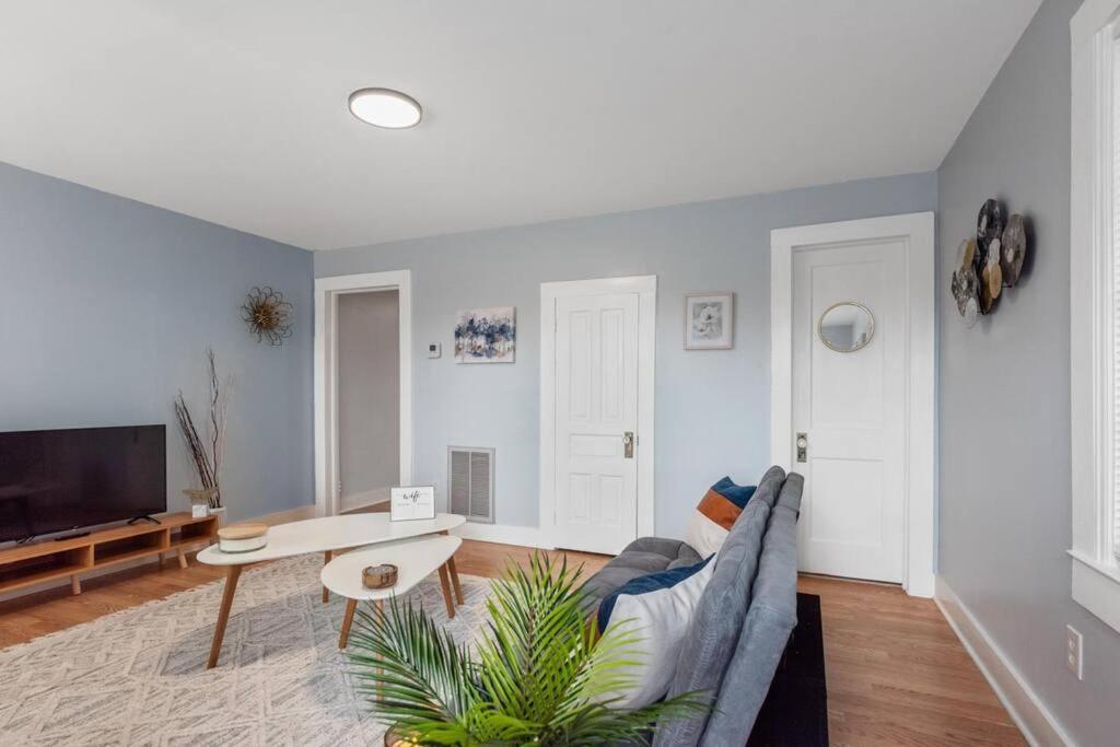 Boho Bungalow - Steps From Historic Downtown Apex Exteriér fotografie