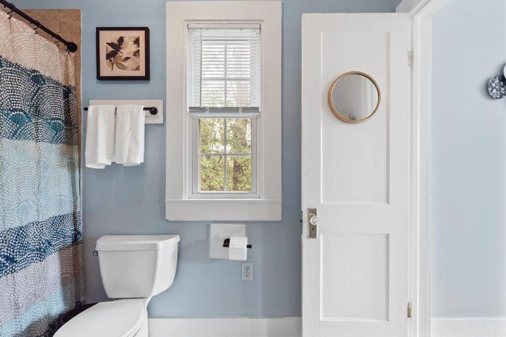 Boho Bungalow - Steps From Historic Downtown Apex Exteriér fotografie